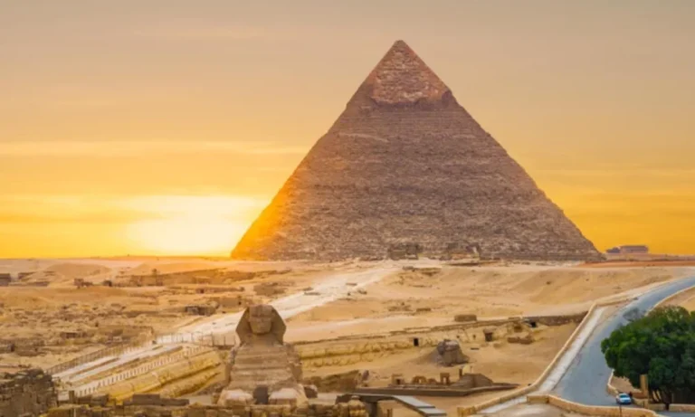 Top-10-Egypt-Tourist-Attractions-You-Cant-Miss-on-Your-Journey-1200x720
